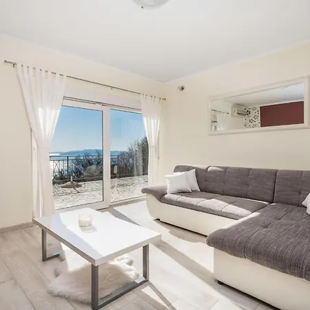 2 Bedroom Gorgeous In